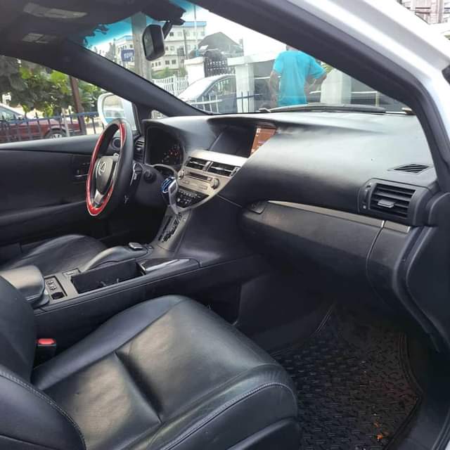 A picture of Lexus RX 350
