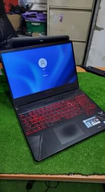 A picture of Asus tup pc core i5