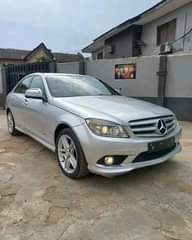 A picture of FOREIGN USED 2010 MERCEDES BENZ C200 KOMPRESSOR SPORT Accident Free