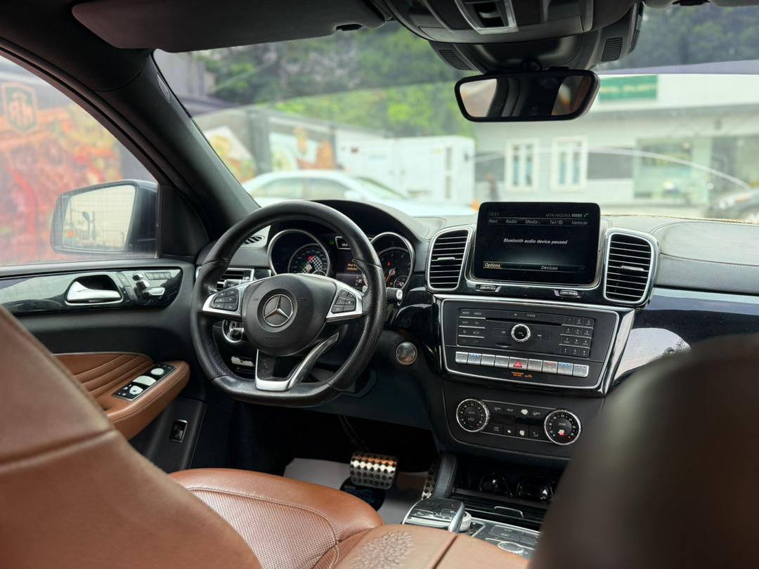 A picture of GLE 450 fully transformed to GLE 63S 47m