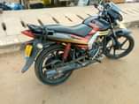A picture of Mahindra commuter