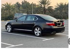 A picture of Lexus LS 460 Model
