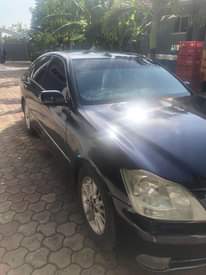 A picture of Toyota crown royal salon