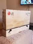 A picture of LG Original tv still new for sell