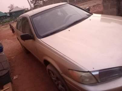 A picture of Toyota Camry 2000