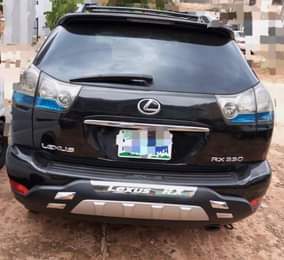 A picture of 2005 Rx330 up for sale Everything is working perfectly fine