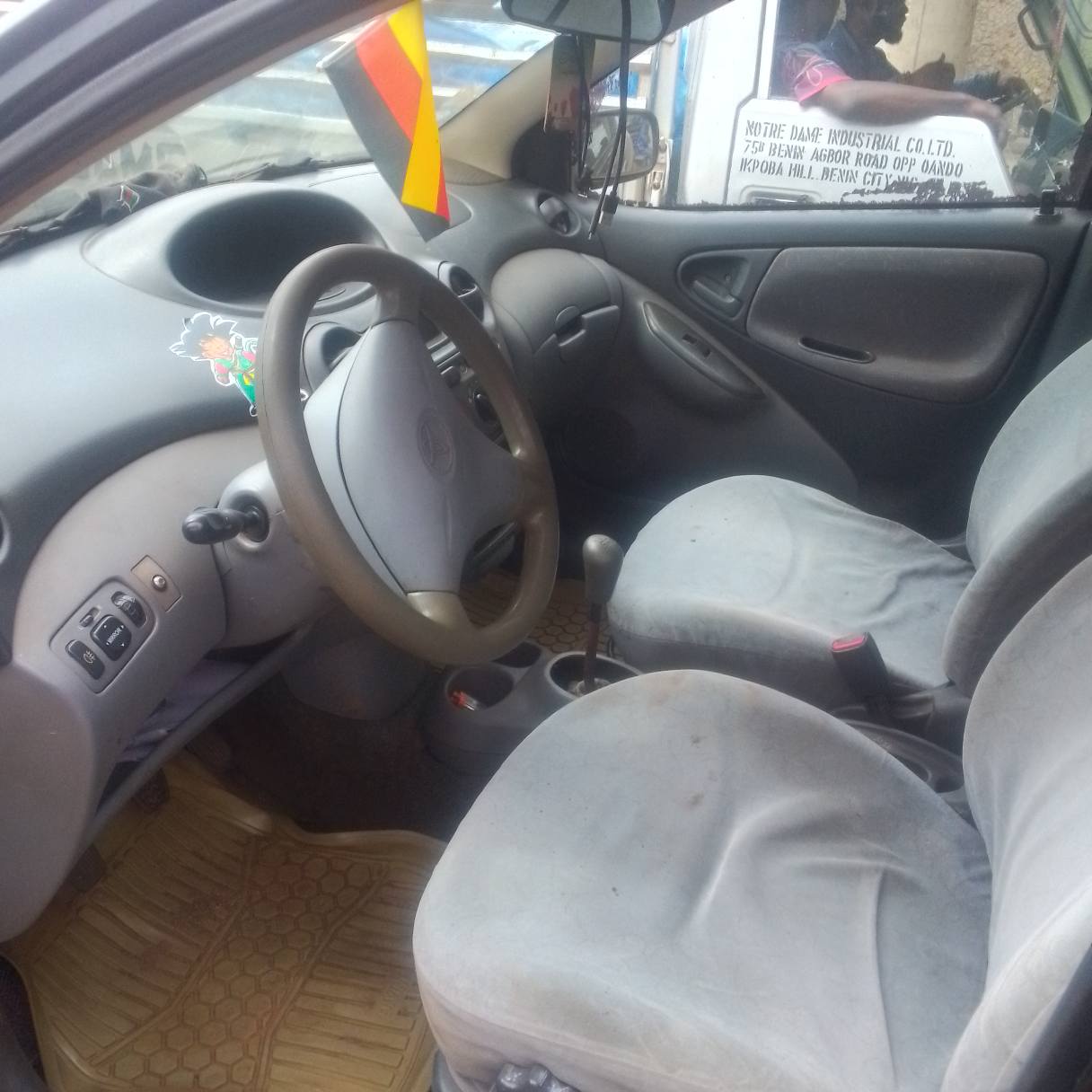 A picture of ToYoTA YARS
