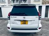 A picture of TOYOTA LAND CRUSER PRADO TX