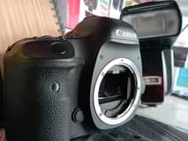 A picture of CANNON Mark III 5D