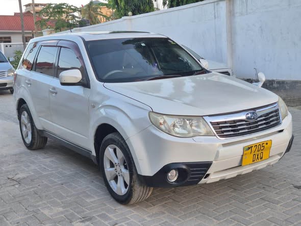 A picture of SUBARU FORESTER XT
