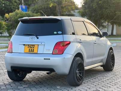 A picture of Toyota IST