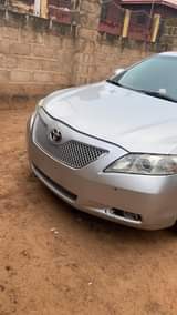 A picture of Nigeria use 2008 Toyota Camry Keyless entry Price 2 8m
