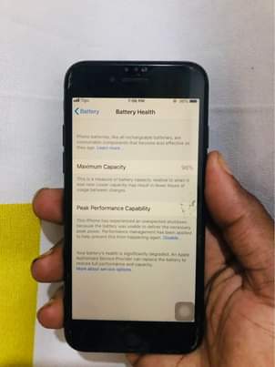 A picture of iPhone 7 ina patikani Magomeni kwa bei 450 000 kwa