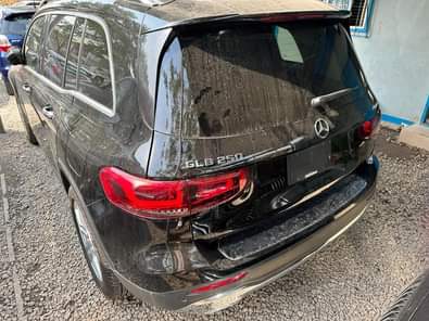 A picture of 2023 Mercedes GLB250 foreign 95M last Abuja deal Contact me