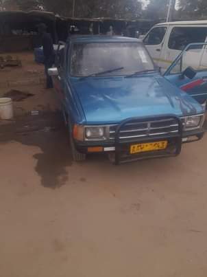 used toyota hilux