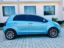 A picture of 2003 Toyota Vits new 1