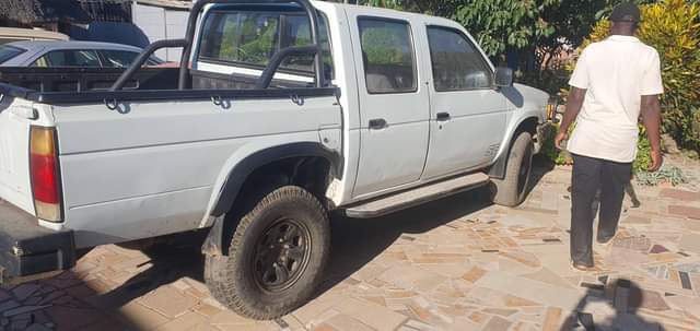 used nissan hardbody