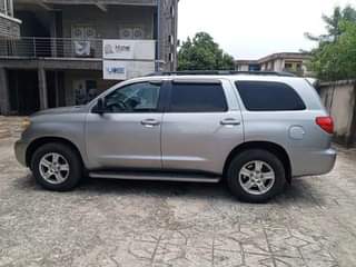 A picture of Toyota Sequoia
