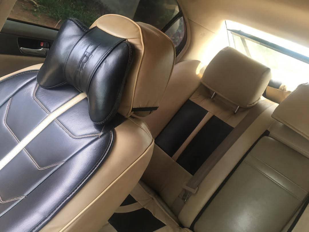 A picture of 2005 Lexus es 330