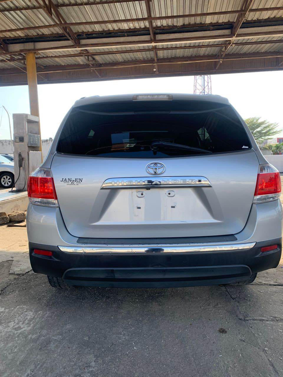 A picture of Peace of mind Toyota Highlander 012 Tokunbo Price 20 5m