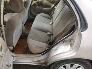 A picture of 2000 TOYOTA COROLLA LE