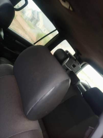 A picture of 2010 Prado everything working .. buy and drive going for