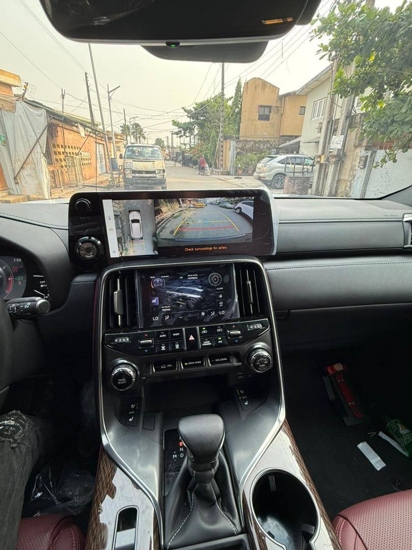 A picture of LX 600