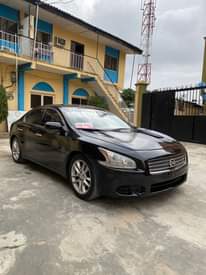 A picture of 2010 Nissan Maxima