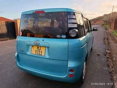 CAR M.