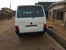 A picture of Volkswagen transporter 2003