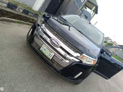 A picture of 2011 MODEL FORD EDGE FIRST BODY AC IS CHILLING GEAR