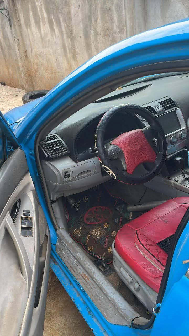 A picture of 2010 Toyota camry