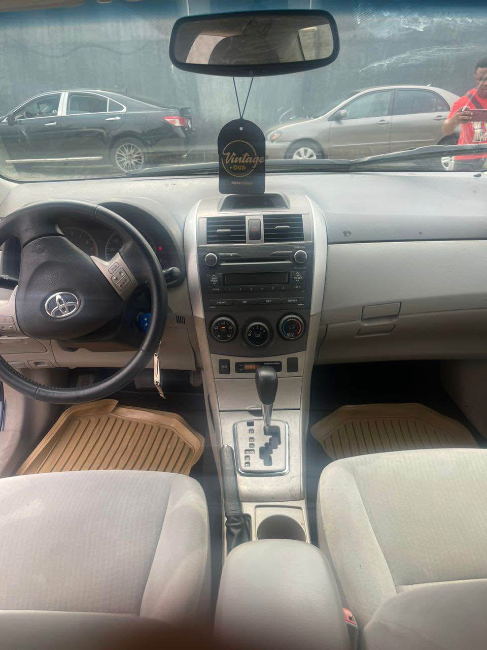 A picture of 2013 TOYOTA COROLLA SPORT EDITION 