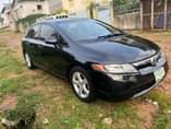 A picture of 2006 Honda civic Painted on first body Super cool engine