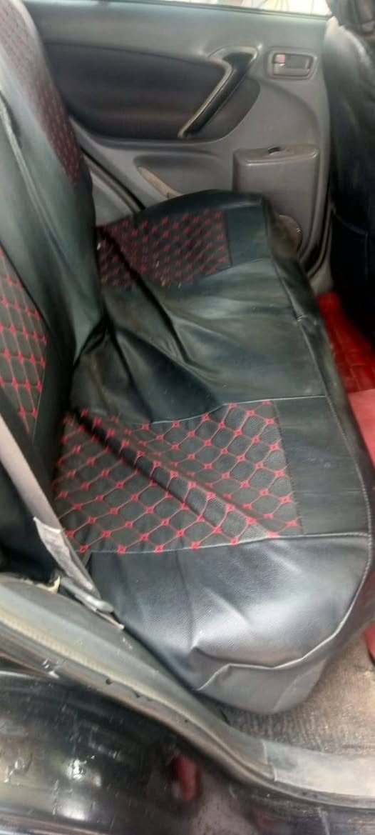 A picture of TOYOTA RAV 4