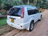 A picture of 2002 Nissan XTRAIL Suv