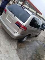 A picture of 2002 Toyota sienna