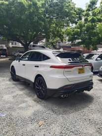 A picture of Toyota harrier