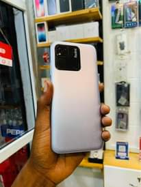 A picture of Redmin 10A iyo 32gb Ram 2.5gb naibwaga kitonga boss njoo