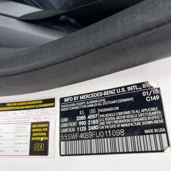 A picture of First body Very neat and barely used C300 2015 Toks
