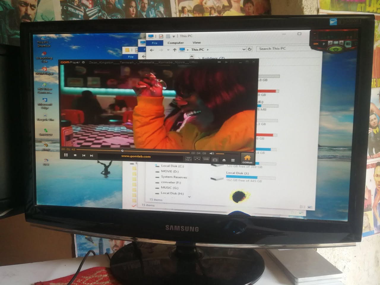 pc monitors