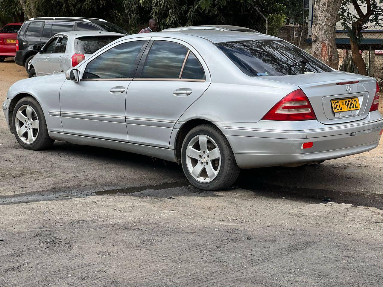 classifieds/cars mercedes