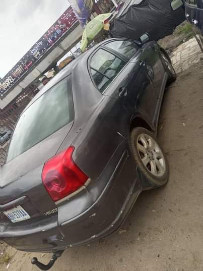 A picture of  Purely first body 2007 2008 model Toyota Avensis with