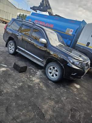 A picture of Land cruiser txl