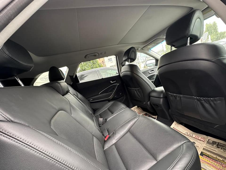 A picture of Hyundai Santa Fe