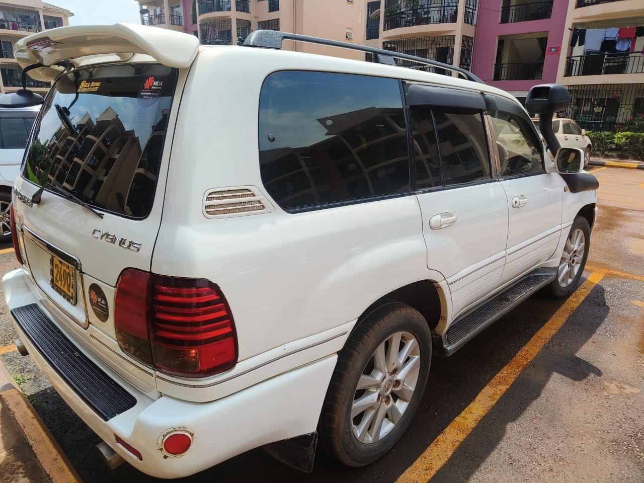 A picture of LANDCLUISER LEXUS