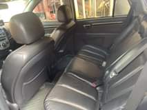 A picture of 2008 model Hyundai Santa Fe in a perfect condition engine
