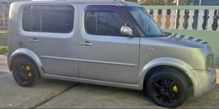 nissan cube