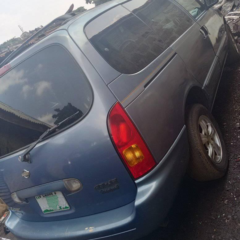 A picture of Nissan Quest