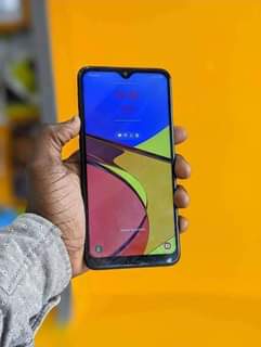 A picture of Samsung a10s O6I2O4IO5O